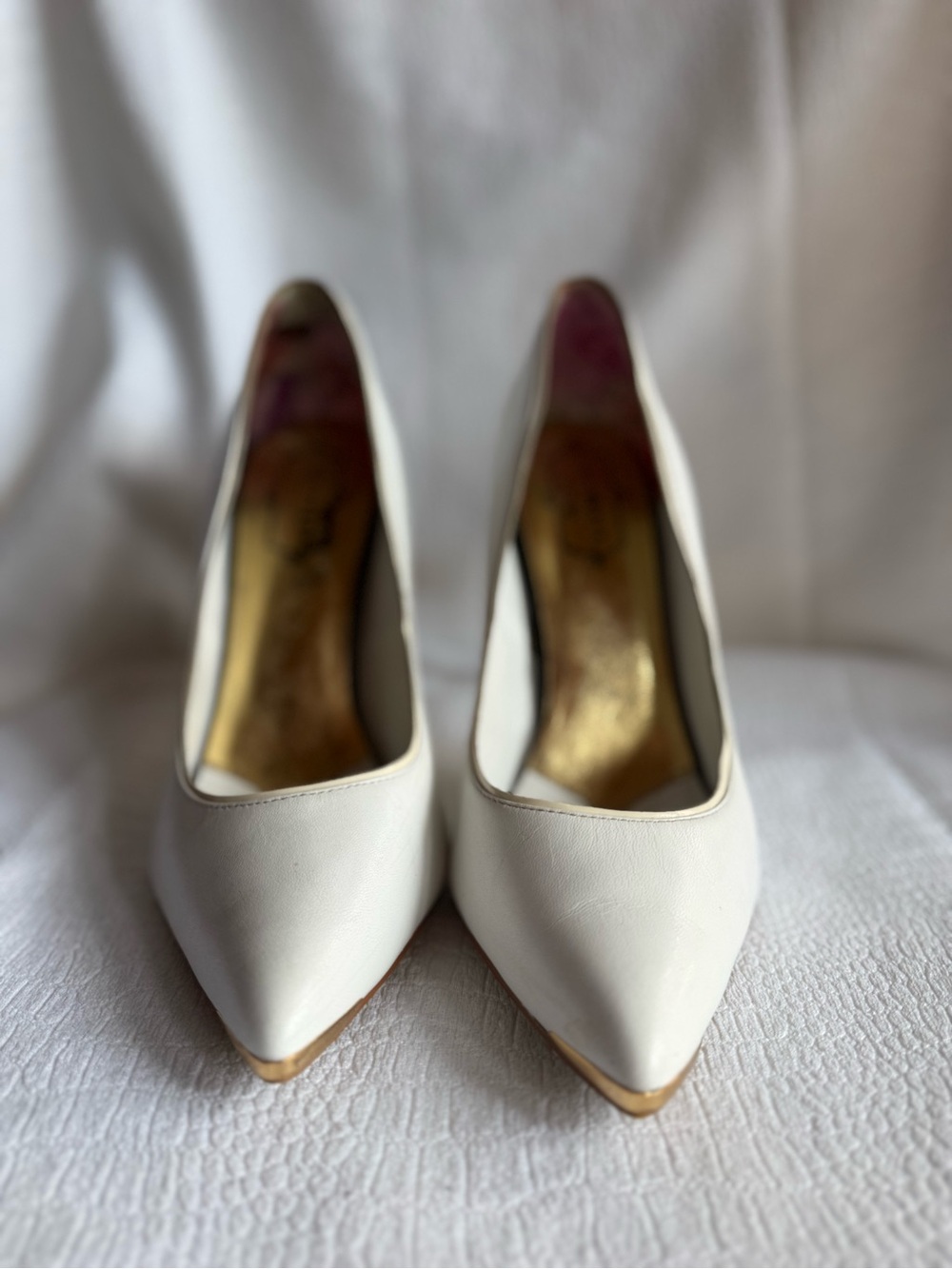 Ted Baker London White Pointed-Toe Gold-Trim Pumps